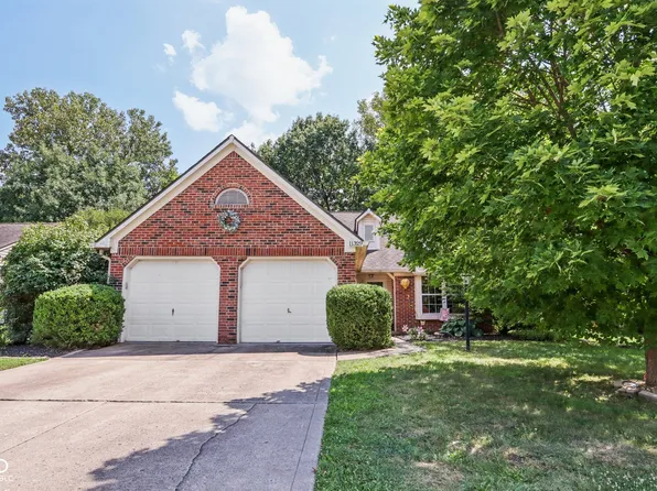 11329 Cherry Blossom East Dr, Fishers, IN 46038