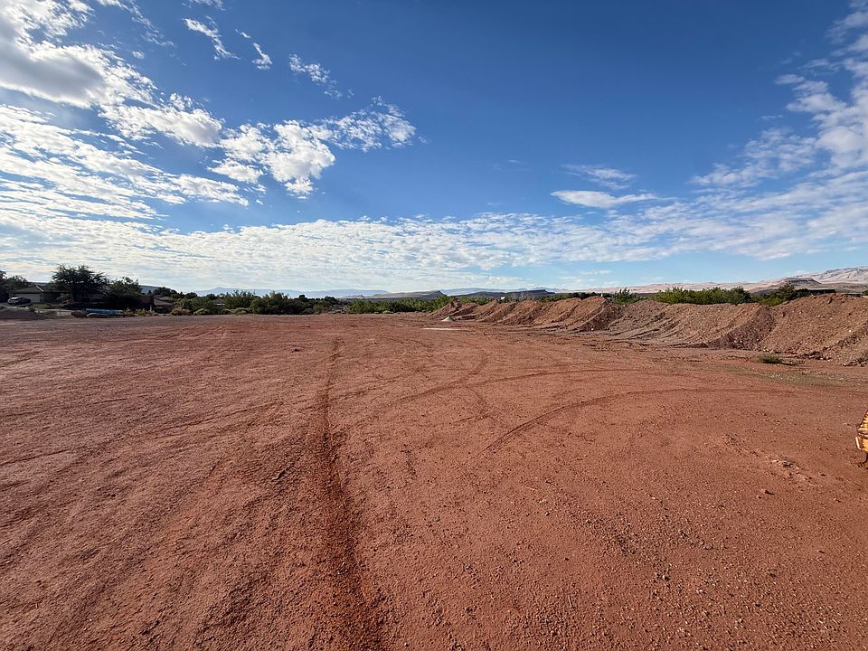 2nd image of Tuweap Dr #2321