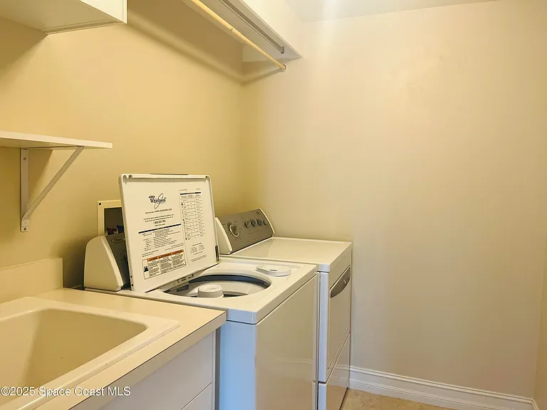 490 Sail Ln #605 — Photo 21