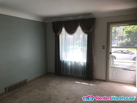 4th image of 20917 Sunnydale St