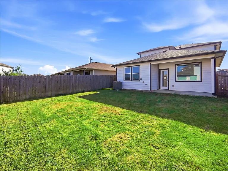 515 Millbrook Blvd — Photo 31