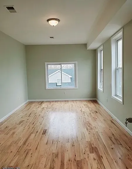 297 Ellis Ave #5C — Photo 4
