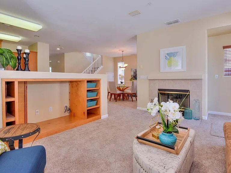 Mills Dr — Photo 2