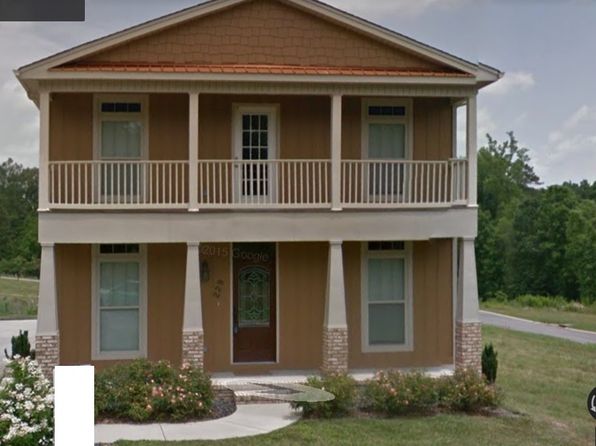 228 Courtland Crest Dr SW