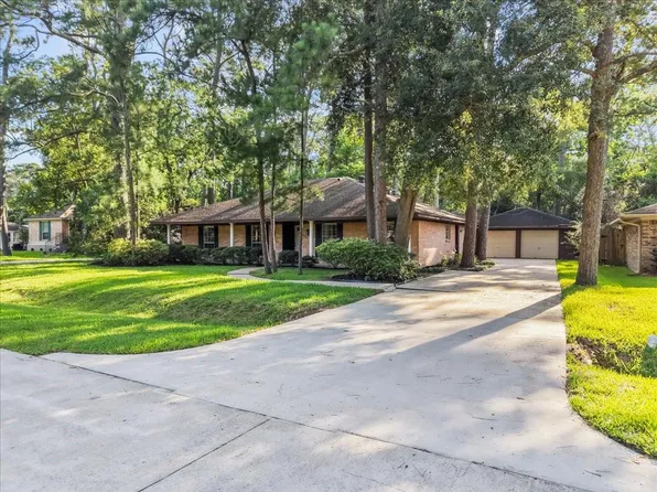 5207 Longshadow Dr, Dickinson, TX 77539