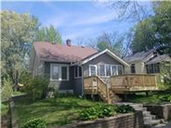 1885 Hawthorne Ave E, Saint Paul, MN 55119