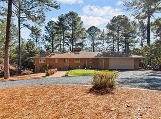 108 Oxford Ct, West End, NC 27376