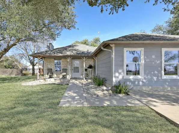 12208 Mustang Dr, Buda, TX 78610