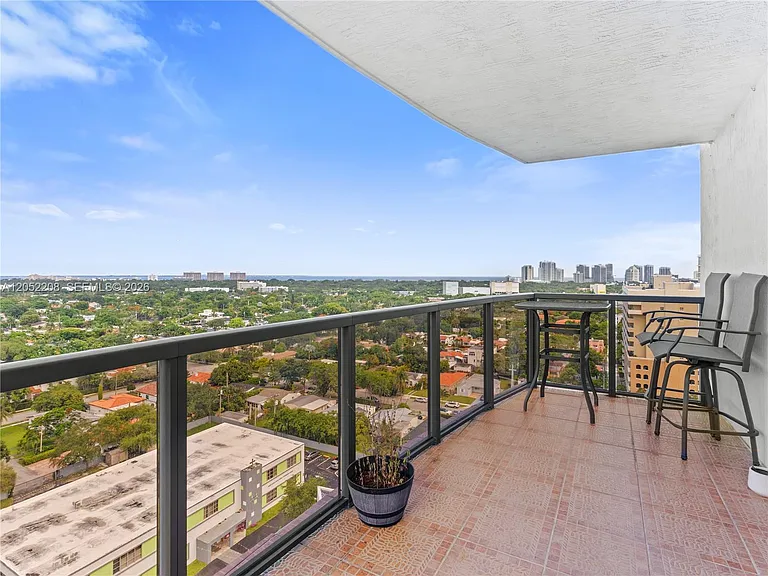 2301 SW 27th Ave #1501 — Photo 9