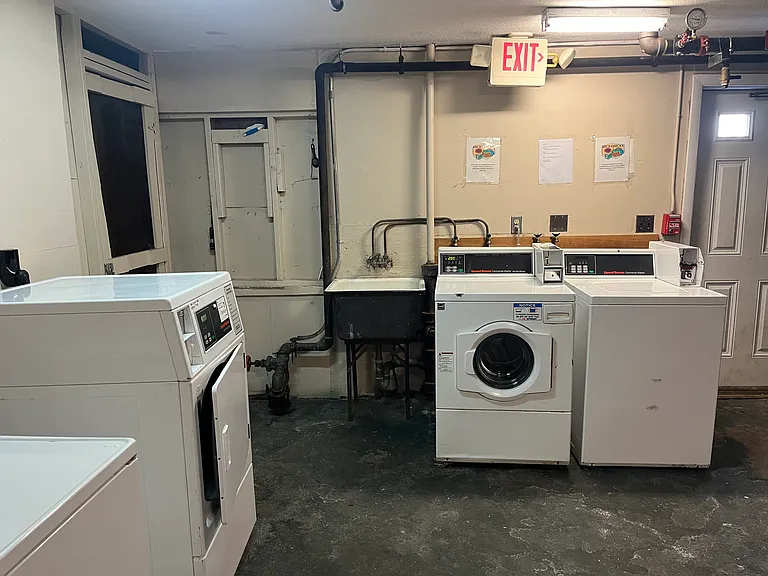 27 N Franklin St #C4 — Photo 5