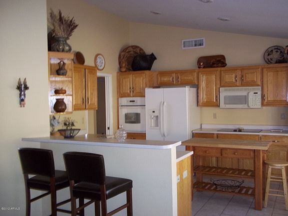 5th image of 7854 E Navarro Ave