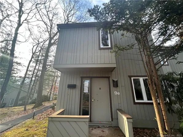 9 Talcott Glen #E, Farmington, CT 06032