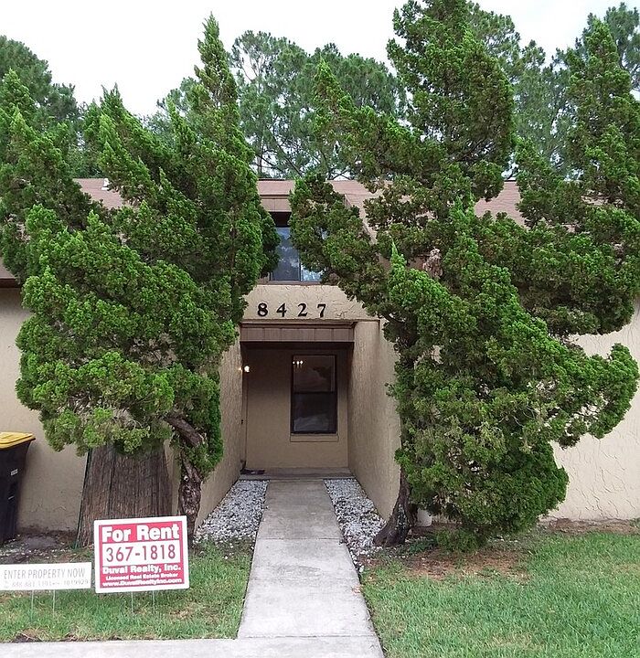 1st image of 8427 Pineverde Ln