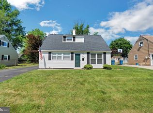 579 Doloro Dr, Morrisville, PA 19067