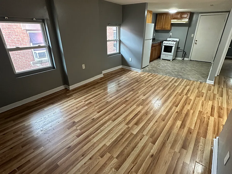 27 Williams St #3