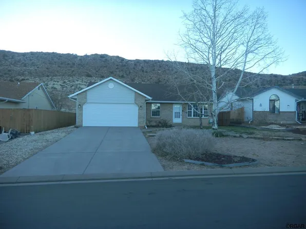 2105 N 5th St, Canon City, CO 81212