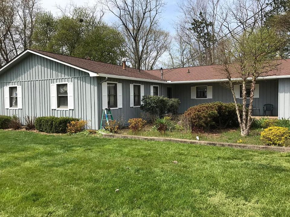 1st image of 565 Overlook Dr NE