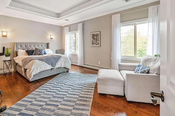 Sold by Ben Bay Realty Co | media 37