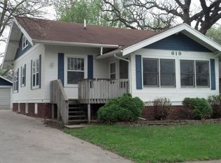 619 S 3rd Ave W, Newton, IA 50208