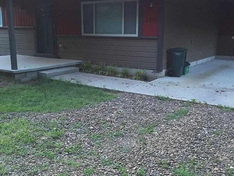 1376 W Hendrix St — Photo 6