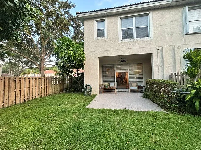 9747 Lago Dr — Photo 10