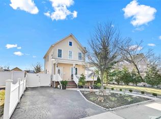 54 Harris Ave, Freeport, NY 11520