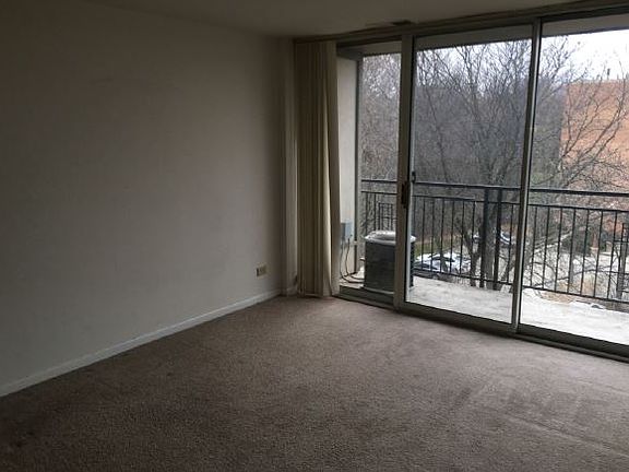 2nd image of 5820 Oakwood Dr Unit 5C