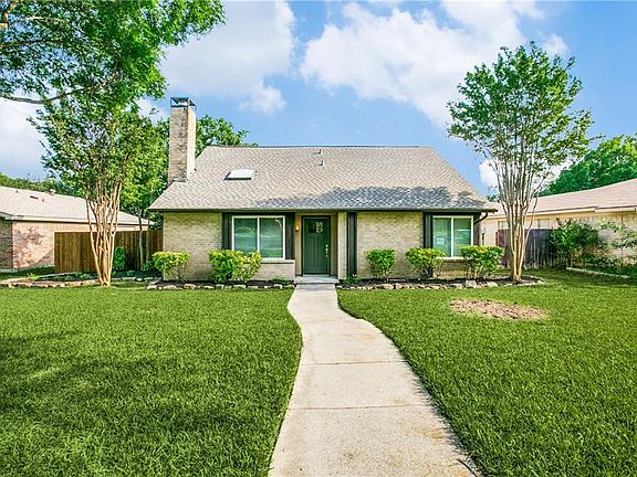 3rd image of 3112 Charter Oak Dr