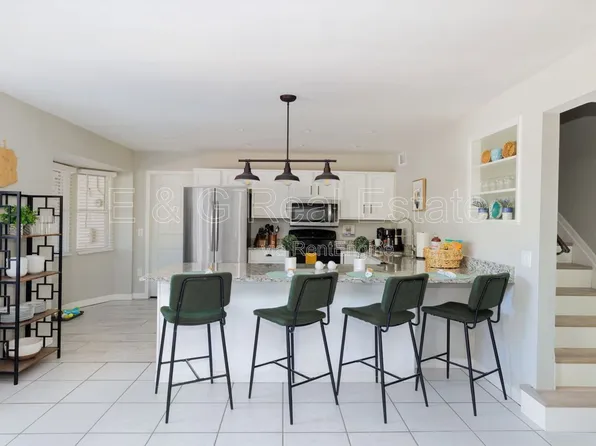 3011 S Country Club Way, Tempe, AZ 85282