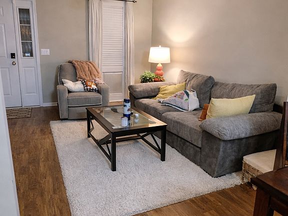 5th image of 2416 Eaton Ave