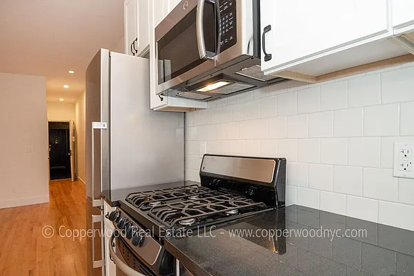 Rented by Copperwood Real Estate | media 9