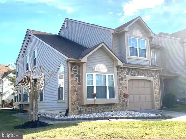 30 Claver Hill Way, Mount Laurel, NJ 08054