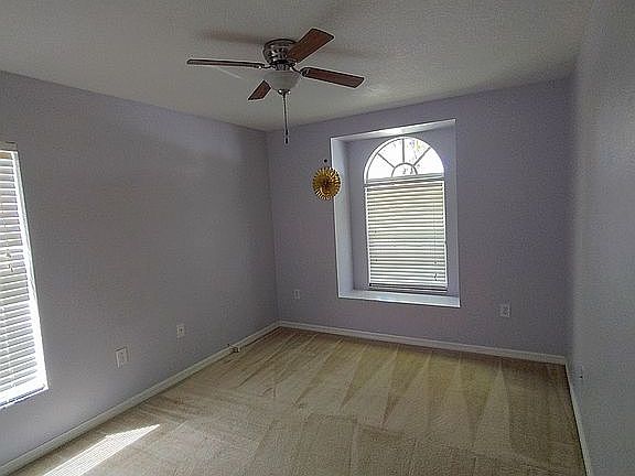 5th image of 12811 Standbridge Dr