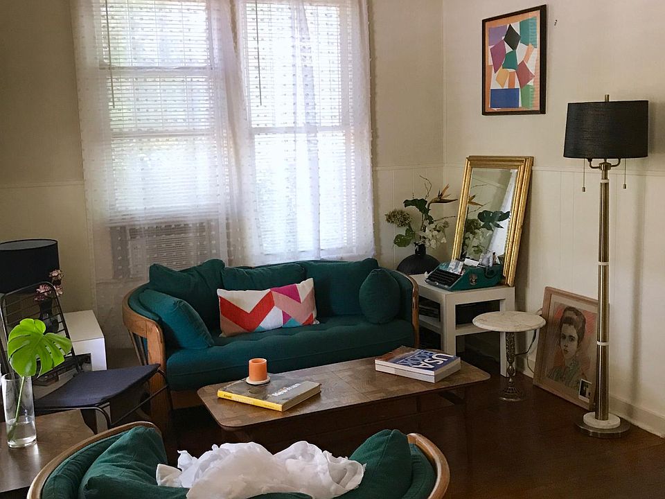 1st image of 302 Stanley Ave