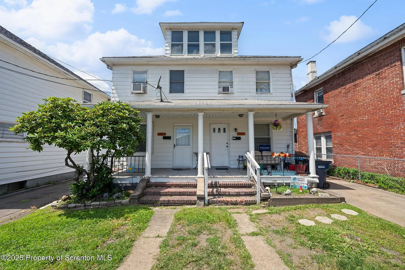 965 Shoemaker Ave photo 1