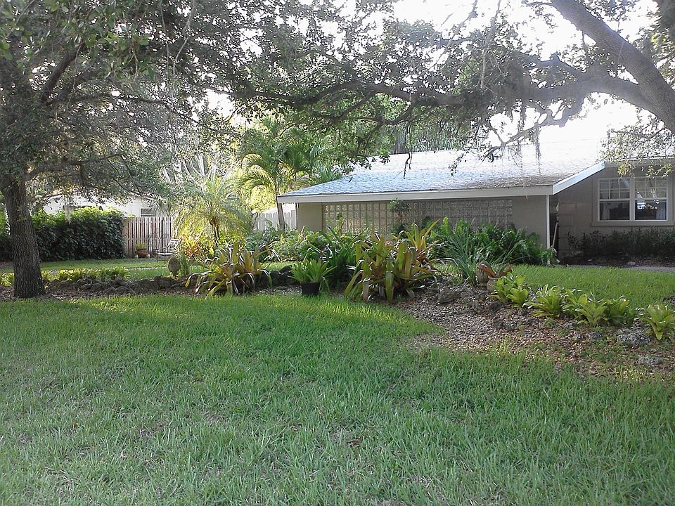 1st image of 735 Hibiscus Ln