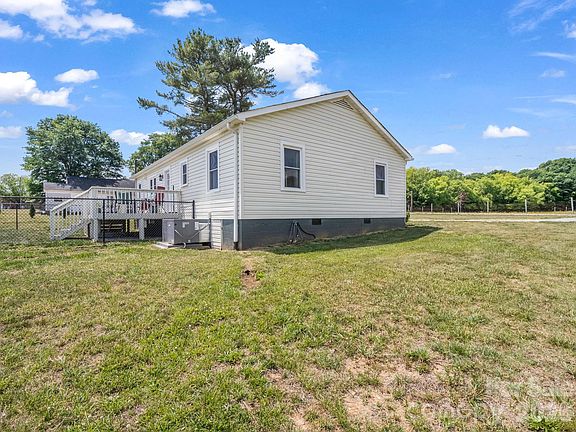 5th image of 156 Dobbinsville Ext