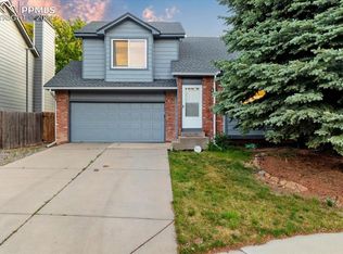 37 S Lindsey St, Castle Rock, CO 80104