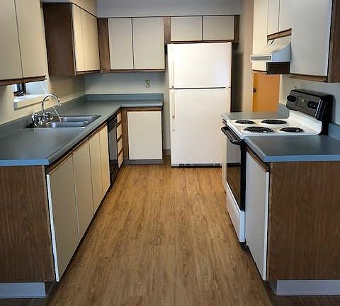 2nd image of 750 Minto Ct