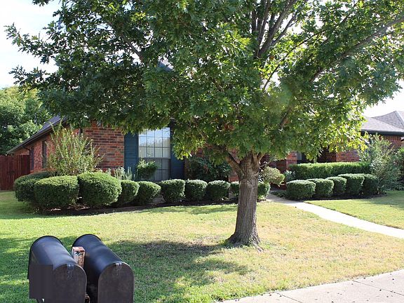 3rd image of 2310 Crystal Creek Ln