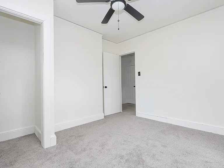 209 Calhoun St — Photo 16