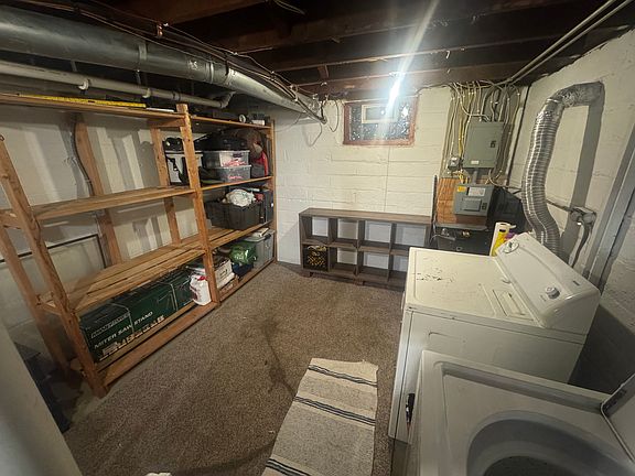 4th image of 601 Lexington Pkwy N #2