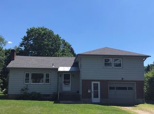 16 Ivy Ln, Pittsfield, MA 01201