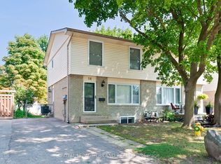 16 Inverary Rd, London, ON N6G 3L6