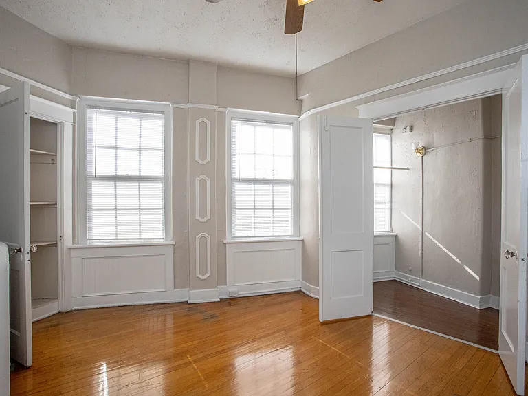 Dulion Apartments — Photo 9