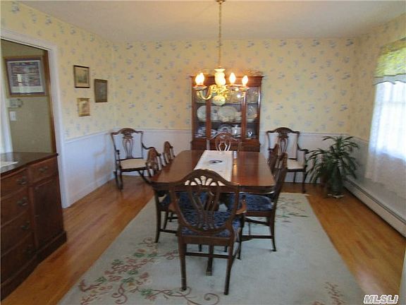 3rd image of 68 Woodchuck Hollow Ln