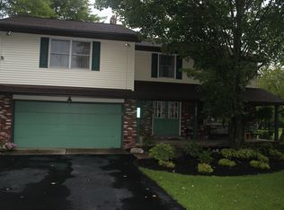 6727 Barrett Rd, Geneva, OH 44041