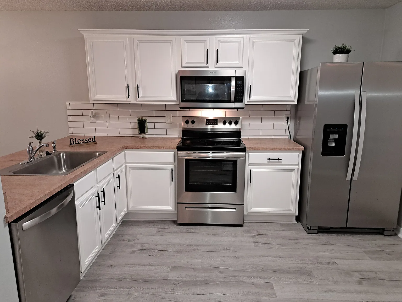 3 bed, 2.5 bath, 1548 sqft, $1,750 — Photo 1