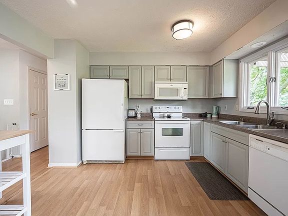 4th image of 7732 Kenetta Ct