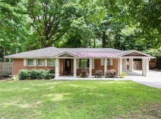 851 Valley Brook Rd, Decatur, GA 30033